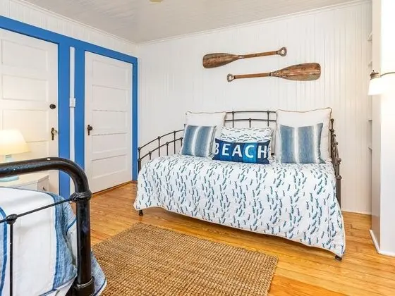 Ev, Birden Çok Yatak, Havuz Kullanımı, Havuz Manzaralı