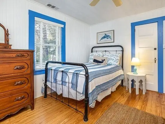 Ev, Birden Çok Yatak, Havuz Kullanımı, Havuz Manzaralı