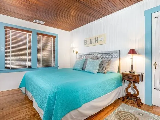 Ev, Birden Çok Yatak, Havuz Kullanımı, Havuz Manzaralı