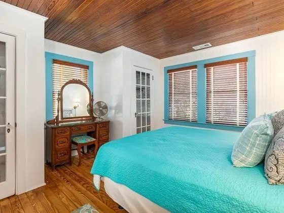 Ev, Birden Çok Yatak, Havuz Kullanımı, Havuz Manzaralı