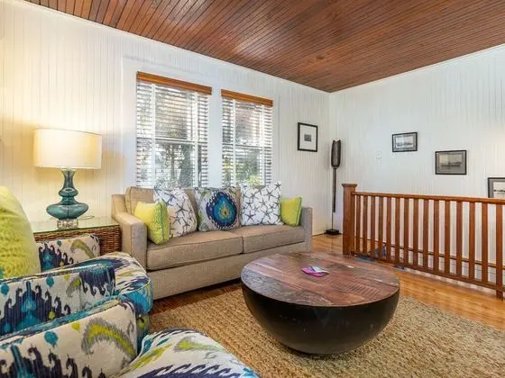 Ev, Birden Çok Yatak, Havuz Kullanımı, Havuz Manzaralı