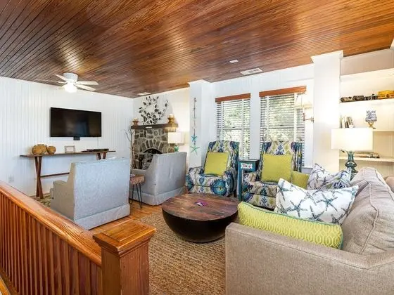 Ev, Birden Çok Yatak, Havuz Kullanımı, Havuz Manzaralı