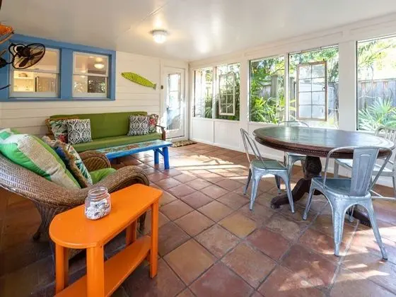 Ev, Birden Çok Yatak, Havuz Kullanımı, Havuz Manzaralı