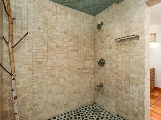 Ev, Birden Çok Yatak, Havuz Kullanımı, Havuz Manzaralı