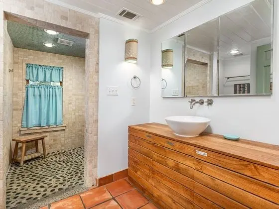 Ev, Birden Çok Yatak, Havuz Kullanımı, Havuz Manzaralı