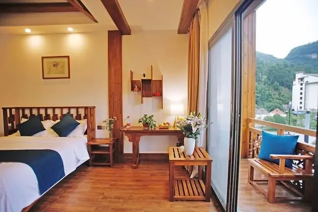 Tek Büyük Yataklı Oda, Balkon