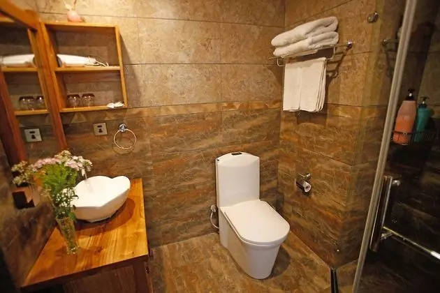 Tek Büyük Yataklı Oda, Balkon