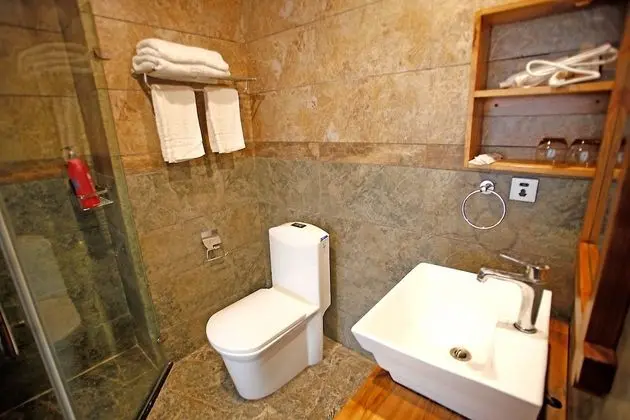 Tek Büyük Yataklı Oda, Balkon