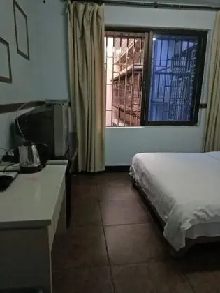 Economy Tek Büyük Yataklı Oda