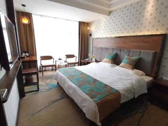 Deluxe Tek Büyük Yataklı Oda