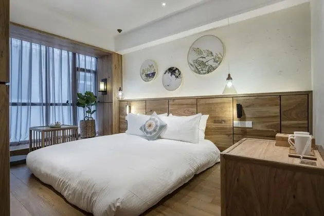 Comfort Tek Büyük Yataklı Oda
