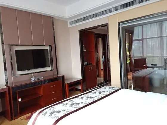 Deluxe Tek Büyük veya İki Ayrı Yataklı Oda