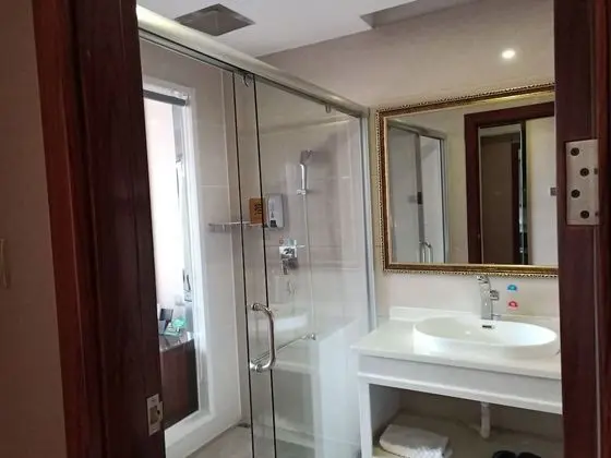 Deluxe Tek Büyük veya İki Ayrı Yataklı Oda