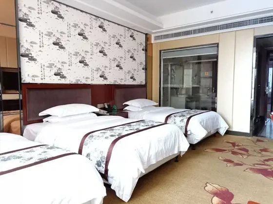 Deluxe Üç Kişilik Oda