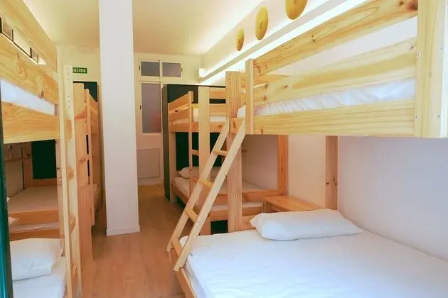 Ortak Ranzalı Oda, Karma Ranzalı Oda, Ortak Banyo (Double Bed in a room with 8 beds)