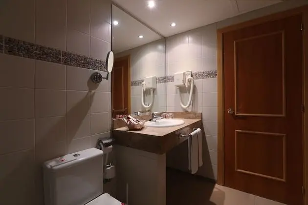 Süit (2 Adults + 1 Child)