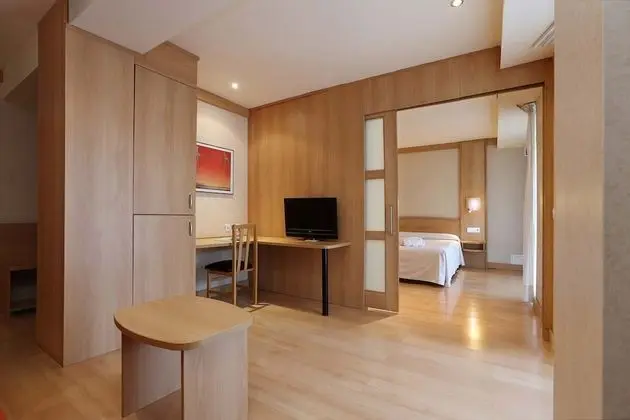 Süit (3 Adults + 1 Child)