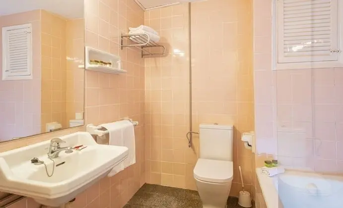 Standard, One Double Bed, Pool View, balcony (Beach Getaway)