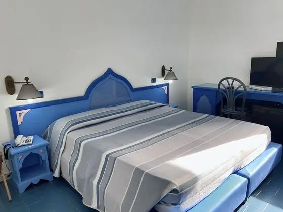 Superior Tek Büyük Yataklı Oda, Deniz Manzaralı (Free Beach Service)