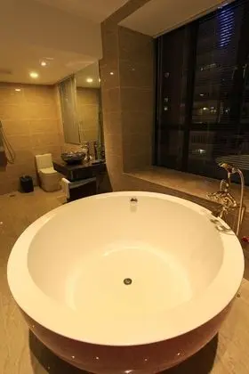 Signature Oda (Round Bed)