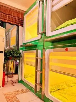 Ortak Ranzalı Oda, Karma Ranzalı Oda