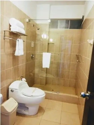 Üç Kişilik Oda