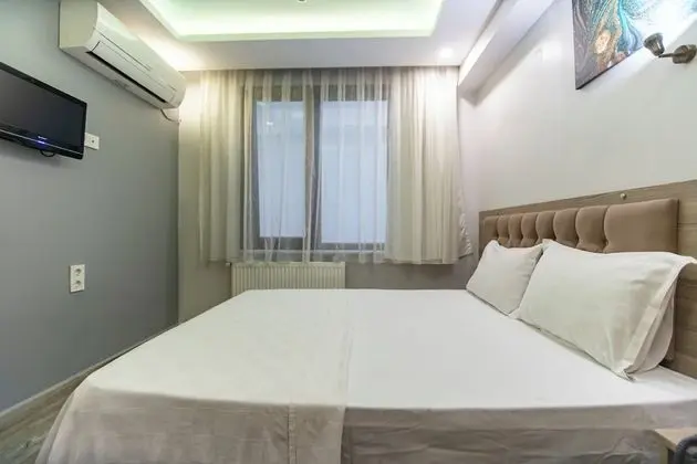 Standard Büyük Yataklı Tek Kişilik Oda