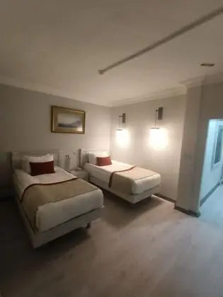Standart Oda, Şehir Manzaralı