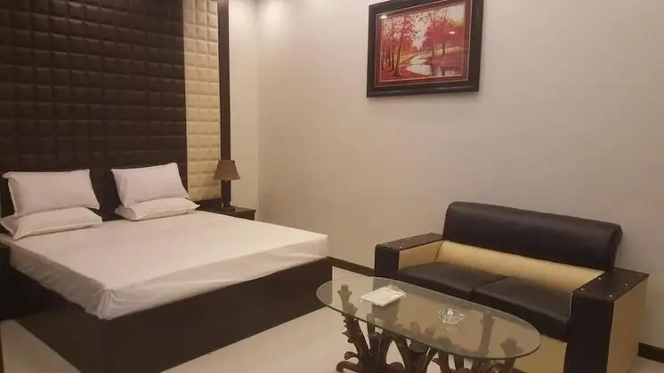 Deluxe Tek Büyük Yataklı Oda