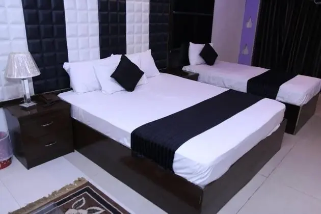 Deluxe Üç Kişilik Oda