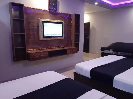 Deluxe Üç Kişilik Oda