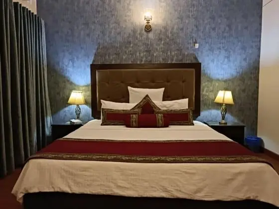 Standard Tek Büyük Yataklı Oda