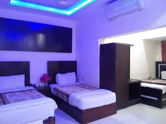 Deluxe Üç Kişilik Oda