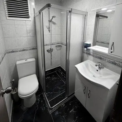 Triple,Şehir Manzaralı