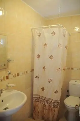 Üç Kişilik Oda, Özel Banyo, Bahçe Manzaralı