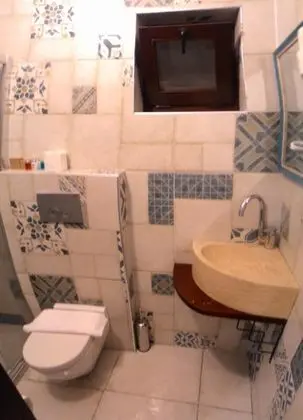 Triple, Bahçe Manzaralı