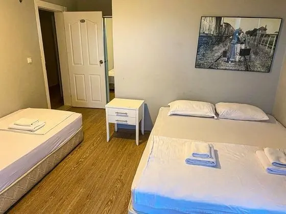 Dağ Manzaralı Aile Odası Dört Kişilik