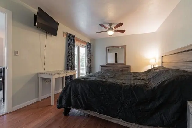 Daire (GULF ACCESS #C 2-bedroom w/ Heated po)