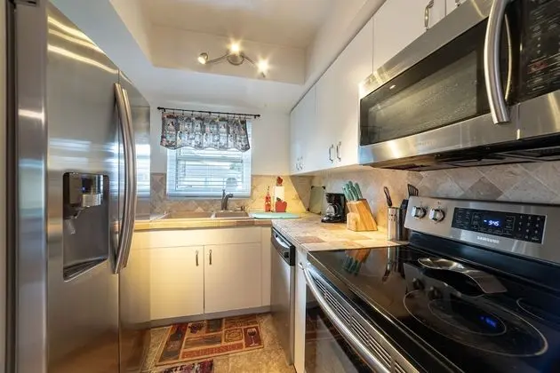 Daire (GULF ACCESS #C 2-bedroom w/ Heated po)