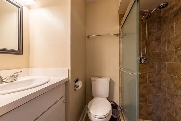 Daire (GULF ACCESS #E 2-bedroom w/ Heated po)