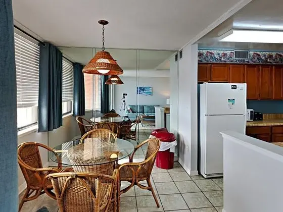 Daire, 1 Büyük (Queen) Boy Yatak ve Çekyat, Balkon, Okyanus Manzaralı (#204)