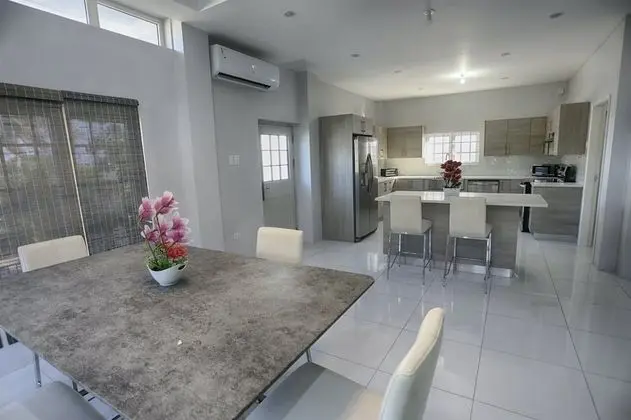 Ev (Gulfview Townhouse with Pool and Jacu)