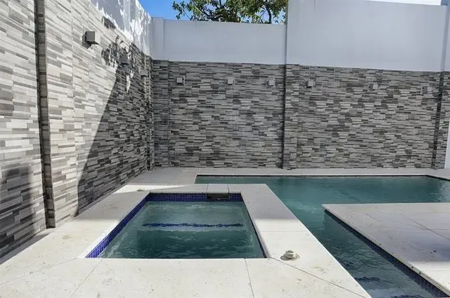 Ev (Gulfview Townhouse with Pool and Jacu)