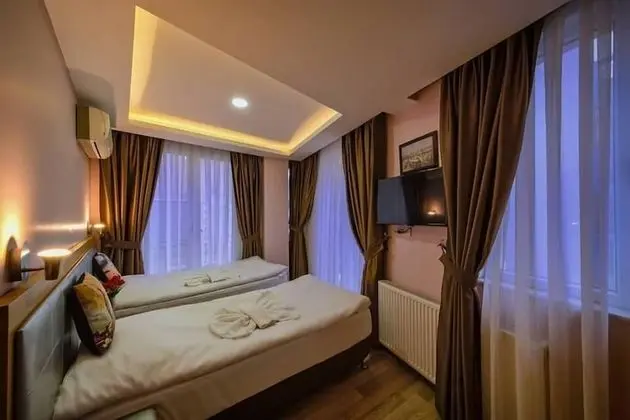 Tek Büyük Yataklı Oda