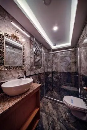 https://images.odamax.com/img/1024x768/odamax/image/upload/Gulhane_Corner_Hotel_202512221352318_WhatsApp_Image_2025_12_22_at_12_13_56_2_.jpeg