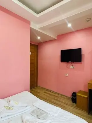 https://images.odamax.com/img/1024x768/odamax/image/upload/Gulhane_Corner_Hotel_202601051703064_WhatsApp_Image_2025_12_28_at_17_17_06_3_.jpeg