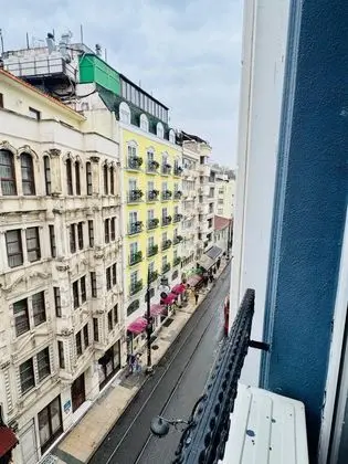 https://images.odamax.com/img/1024x768/odamax/image/upload/Gulhane_Corner_Hotel_202601051703073_WhatsApp_Image_2025_12_28_at_17_17_07_1_.jpeg