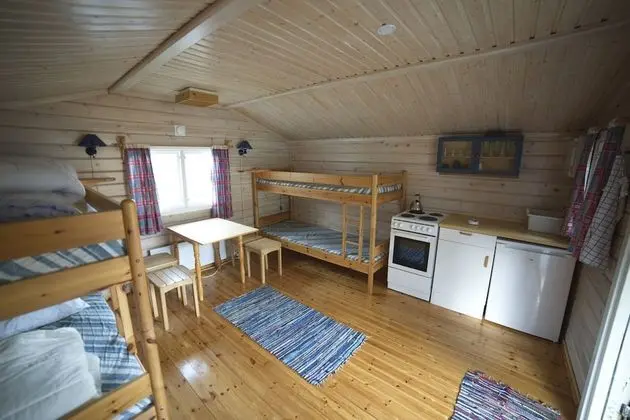 Kulübe, Ortak Banyo (3)
