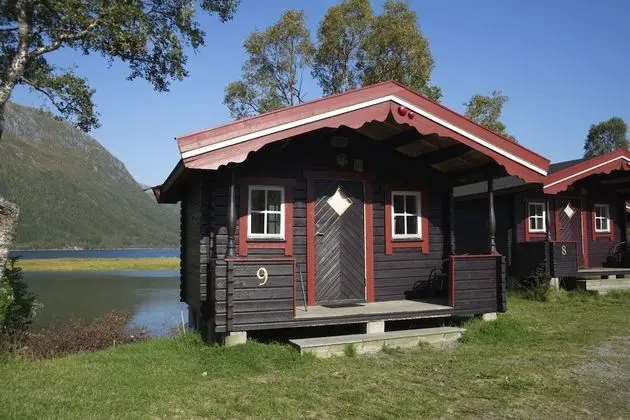 Kulübe, Ortak Banyo (9)