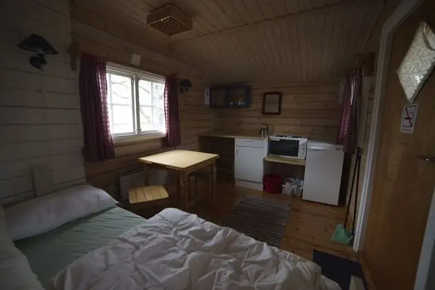 Kulübe, Ortak Banyo (9)